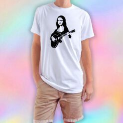 Mona lisa with a guitar T Shirt